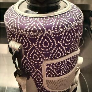 Hydro Flask One Gallon Jug with Purple Patterned Bottle Sleeve